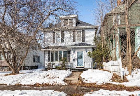 Tiny photo for 4723 W 6th St, Duluth, MN 55807 (MLS # 6123890)