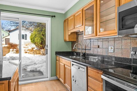 Tiny photo for 4723 W 6th St, Duluth, MN 55807 (MLS # 6123890)