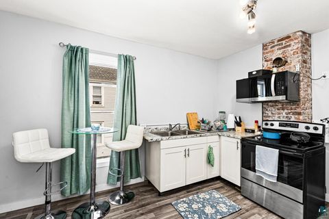 Tiny photo for 2815 W 3rd St, Duluth, MN 55806 (MLS # 6125442)