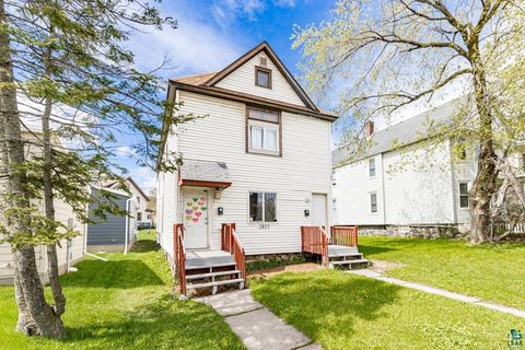 Tiny photo for 2815 W 3rd St, Duluth, MN 55806 (MLS # 6125442)