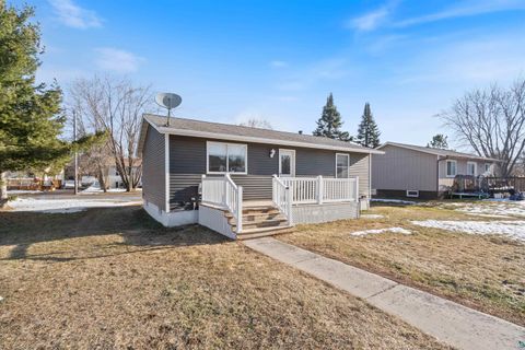 Photo of 2502 Kelly Ave, Cloquet, MN 55720 (MLS # 6124460)