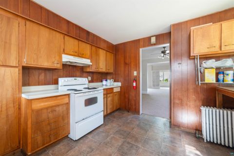 Tiny photo for 915 Grandview Ave, Duluth, MN 55812 (MLS # 6124089)