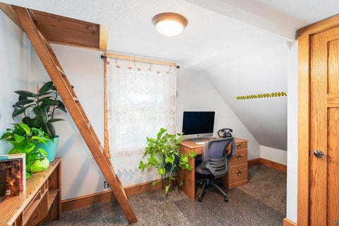 Tiny photo for 5716 Lakewood Rd, Duluth, MN 55804 (MLS # 6126608)