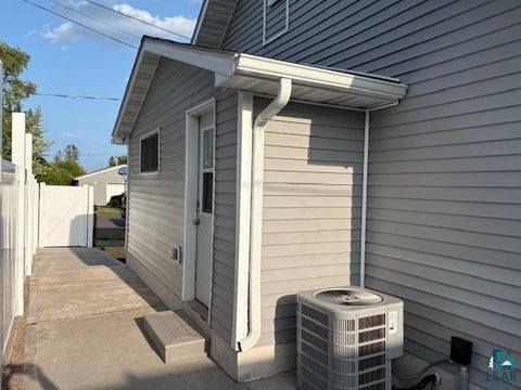Tiny photo for 815 7th St, Two Harbors, MN 55616 (MLS # 6127441)