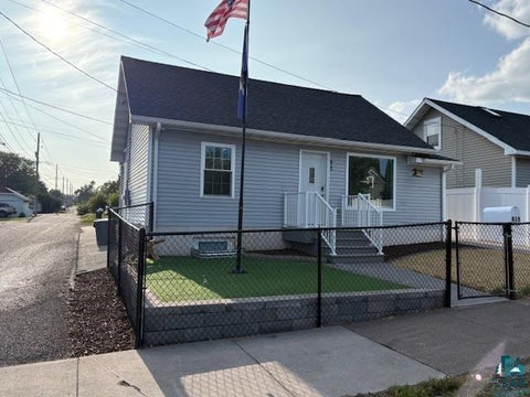 Photo of 815 7th St, Two Harbors, MN 55616 (MLS # 6127441)