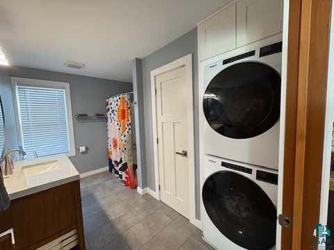 Tiny photo for 815 7th St, Two Harbors, MN 55616 (MLS # 6127441)