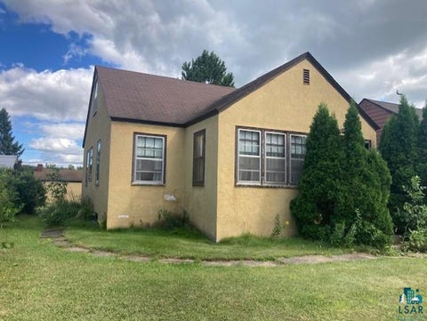 Photo of 626 1st St, Nashwauk, MN 55769 (MLS # 6127588)