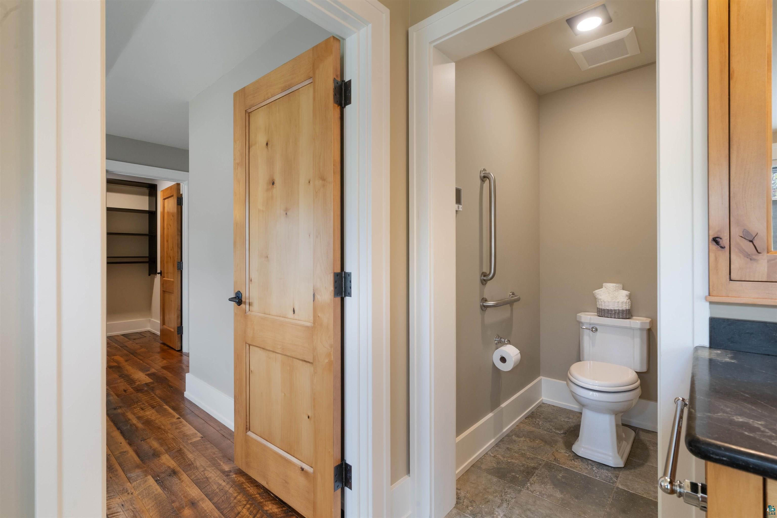 31235 Birch Grove Rd, Washburn, WI, 54891, USA, 4 Bedrooms Bedrooms, ,5 BathroomsBathrooms,Residential,Active,31235 Birch Grove Rd,6125507