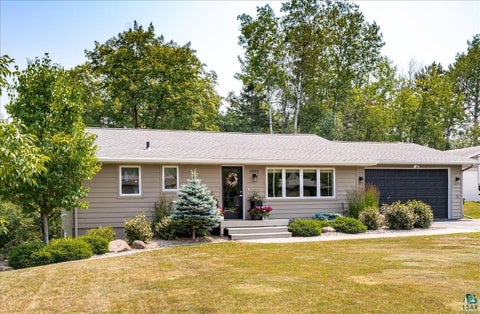 Tiny photo for 3830 Chambersburg Ave, Duluth, MN 55811 (MLS # 6127213)
