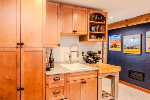 Tiny photo for 1123 Valley Dr, Duluth, MN 55804 (MLS # 6122769)