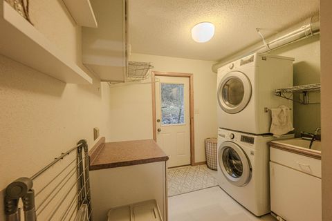 Tiny photo for 1123 Valley Dr, Duluth, MN 55804 (MLS # 6122769)