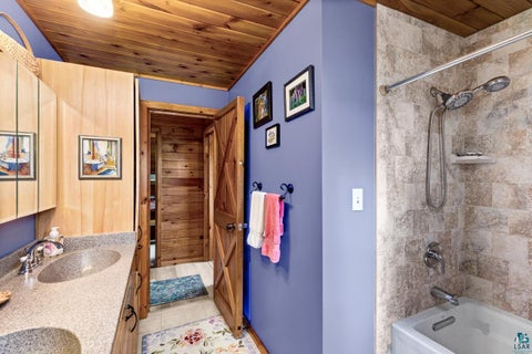 Tiny photo for 4653 Rice Lake Dam Rd, Duluth, MN 55803 (MLS # 6128152)
