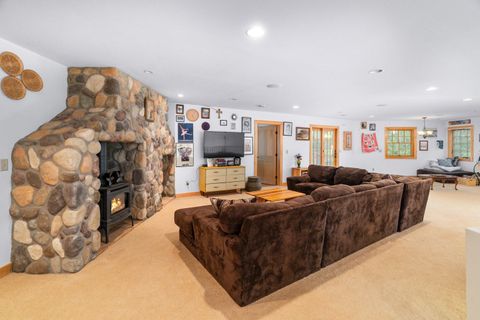 Tiny photo for 5616 McQuade Rd, Duluth, MN 55804 (MLS # 6123595)