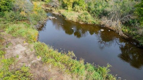 Tiny photo for 2 River Bend Dr #B, Esko, MN 55733 (MLS # 6122187)