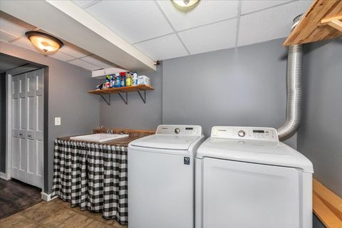 Tiny photo for 116 E Mankato St, Duluth, MN 55803 (MLS # 6122716)