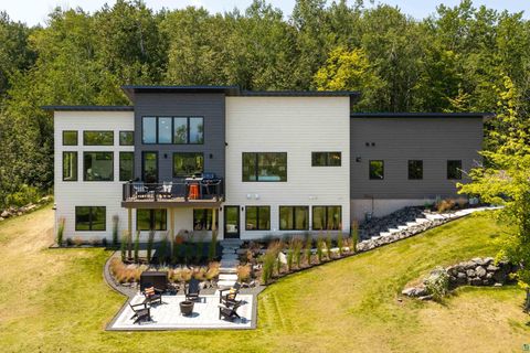 Photo of 814 Pleasant View Rd, Duluth, MN 55803 (MLS # 6126881)