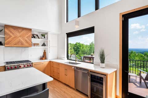 Tiny photo for 814 Pleasant View Rd, Duluth, MN 55803 (MLS # 6126881)