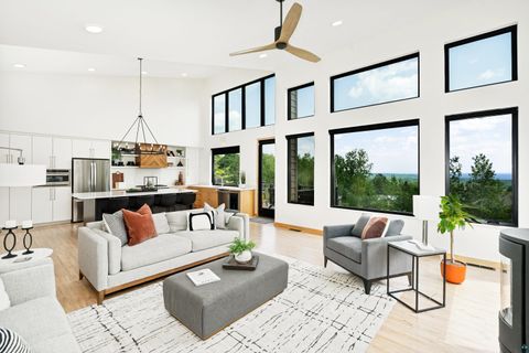 Tiny photo for 814 Pleasant View Rd, Duluth, MN 55803 (MLS # 6126881)