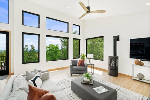 Tiny photo for 814 Pleasant View Rd, Duluth, MN 55803 (MLS # 6126881)