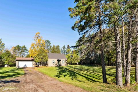 Tiny photo for 993 Scenic Dr, Two Harbors, MN 55616 (MLS # 6122444)