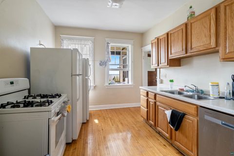 Tiny photo for 1432 E 4th St, Duluth, MN 55805 (MLS # 6125522)