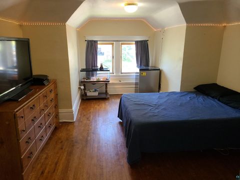 Tiny photo for 1432 E 4th St, Duluth, MN 55805 (MLS # 6125522)