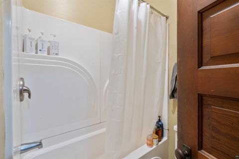 Tiny photo for 1432 E 4th St, Duluth, MN 55805 (MLS # 6125522)