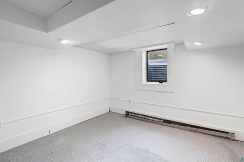 Tiny photo for 2337 E 8th St, Duluth, MN 55803 (MLS # 6127626)