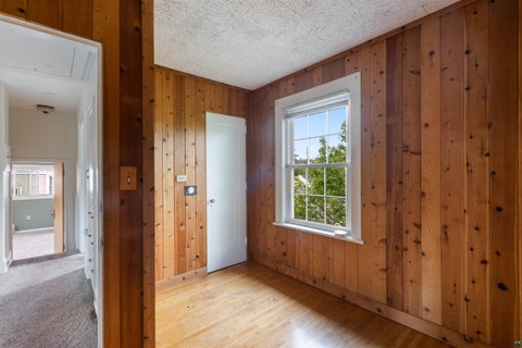Tiny photo for 2337 E 8th St, Duluth, MN 55803 (MLS # 6127626)