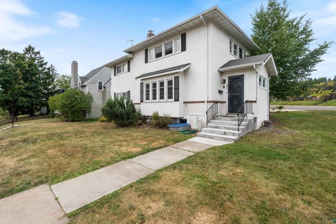 Photo of 2337 E 8th St, Duluth, MN 55803 (MLS # 6127626)