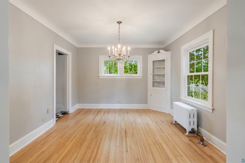 Tiny photo for 2337 E 8th St, Duluth, MN 55803 (MLS # 6127626)