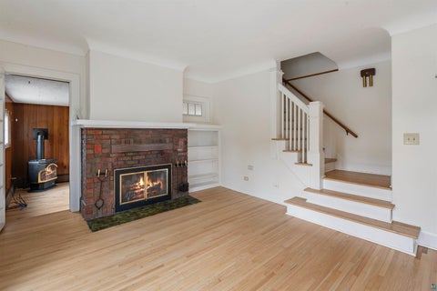 Tiny photo for 2337 E 8th St, Duluth, MN 55803 (MLS # 6127626)