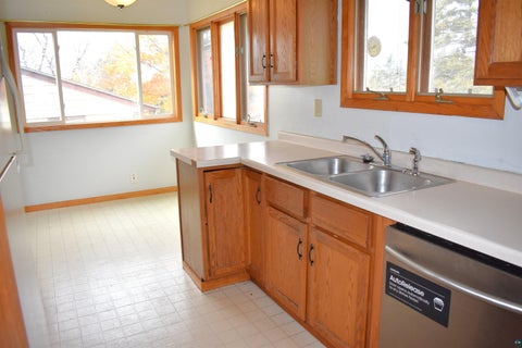 Tiny photo for 138 Artavia St, Duluth, MN 55811 (MLS # 6126466)