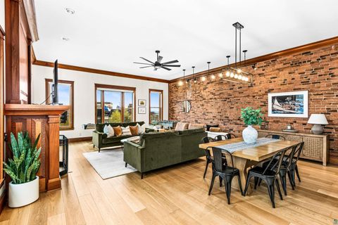 Tiny photo for 1 N Lake Ave, Duluth, MN 55805 (MLS # 6125187)