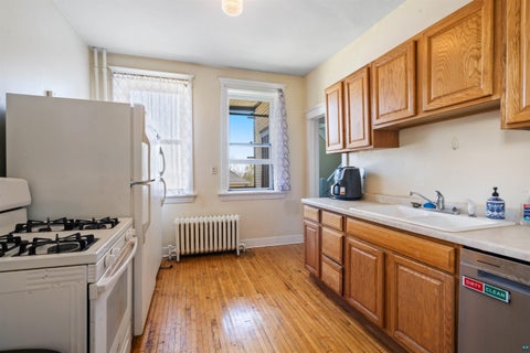 Tiny photo for 1432 E 4th St, Duluth, MN 55805 (MLS # 6127429)