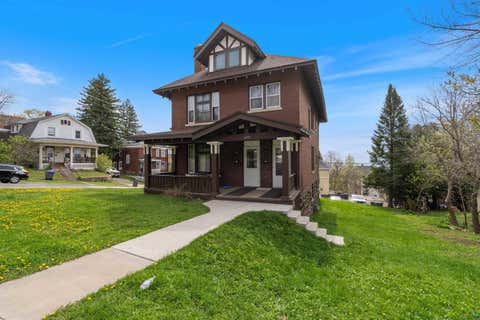 Photo of 1432 E 4th St, Duluth, MN 55805 (MLS # 6127429)