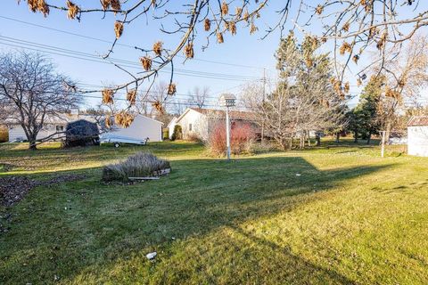 Tiny photo for 101 Hays Cr, Silver Bay, MN 55614 (MLS # 6122934)