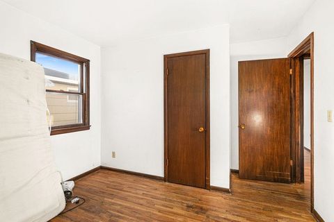 Tiny photo for 101 Hays Cr, Silver Bay, MN 55614 (MLS # 6122934)