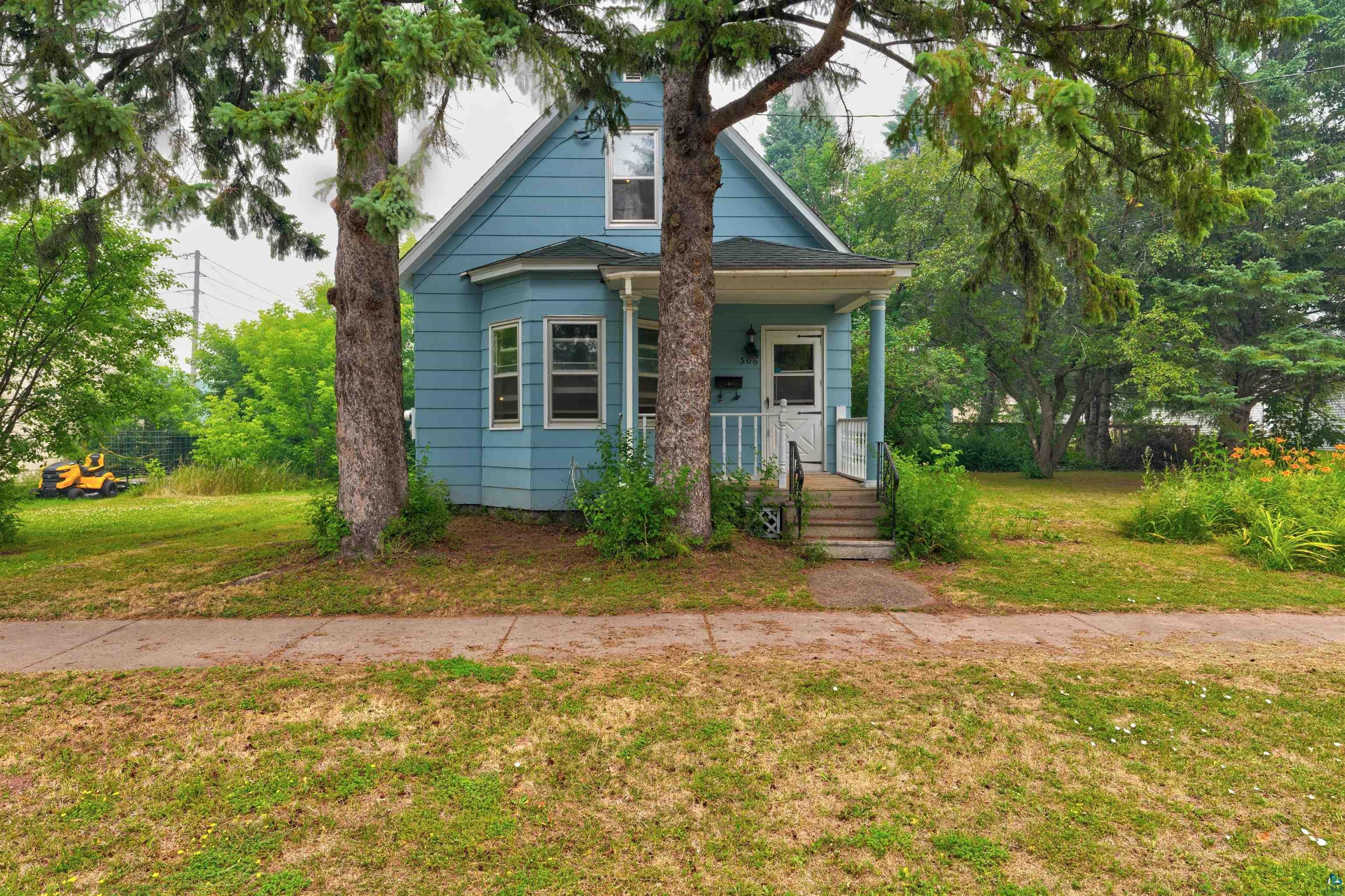 506 15th Ave W