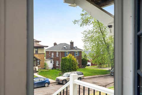 Tiny photo for 1907 E 5th St, Duluth, MN 55812 (MLS # 6127304)