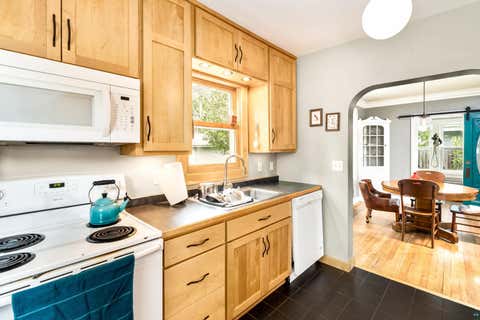 Tiny photo for 1907 E 5th St, Duluth, MN 55812 (MLS # 6127304)