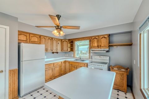 Tiny photo for 2113 Hutchinson Rd, Duluth, MN 55811 (MLS # 6126152)