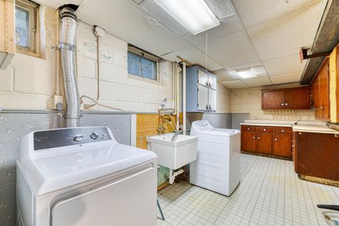 Tiny photo for 2113 Hutchinson Rd, Duluth, MN 55811 (MLS # 6126152)