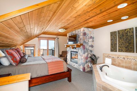 Tiny photo for 2826 Highway 61 #380, Two Harbors, MN 55616 (MLS # 6125149)