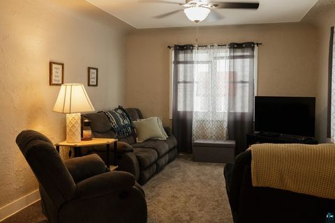 Tiny photo for 1125 Minnesota St, Hibbing, MN 55746 (MLS # 6124191)