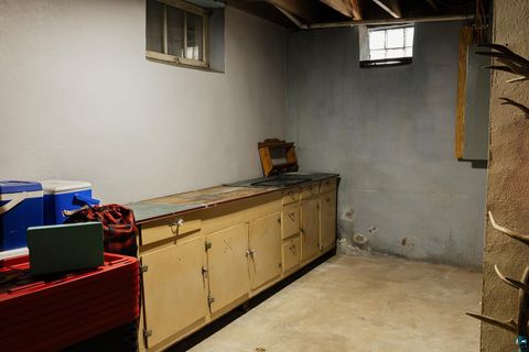 Tiny photo for 1125 Minnesota St, Hibbing, MN 55746 (MLS # 6124191)