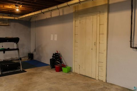Tiny photo for 1125 Minnesota St, Hibbing, MN 55746 (MLS # 6124191)