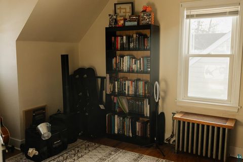 Tiny photo for 1125 Minnesota St, Hibbing, MN 55746 (MLS # 6124191)