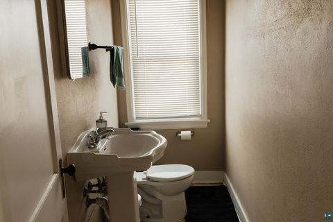 Tiny photo for 1125 Minnesota St, Hibbing, MN 55746 (MLS # 6124191)