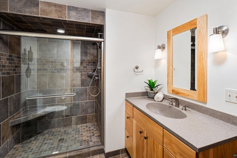 Tiny photo for 6918 W Van Rd, Duluth, MN 55803 (MLS # 6127668)